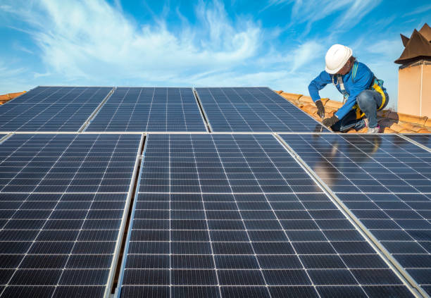 Best Emergency Roof Repair Services  in Flying Hills, PA